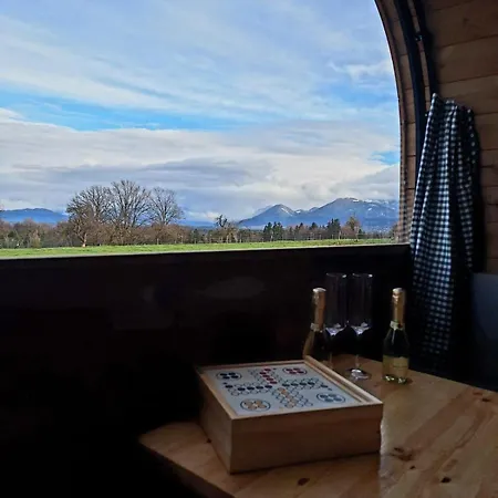 Holzfass Entspannung Pur Mit Schoenstem Bergblick 1 Appartement